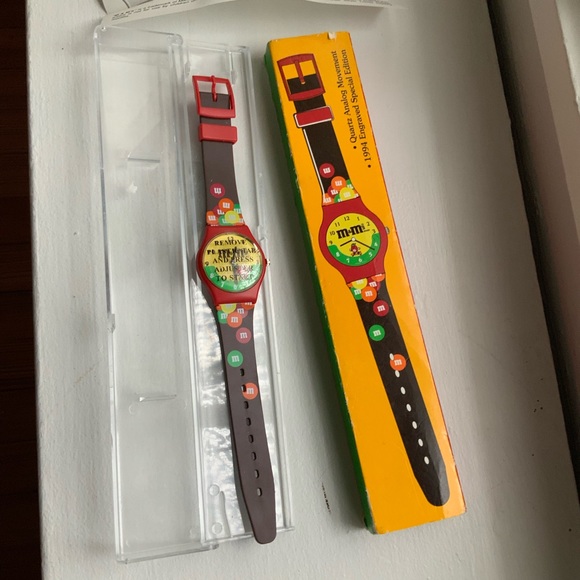 Watch - Picture 1 of 3